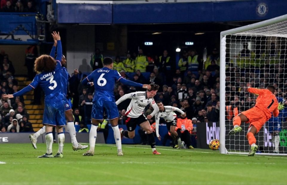 博弈逻辑：幸存者偏差对策略复盘的误导。（博弈思维：幸存者偏误如何扭曲战略复盘）